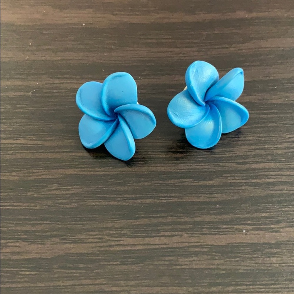 Blue flower earrings